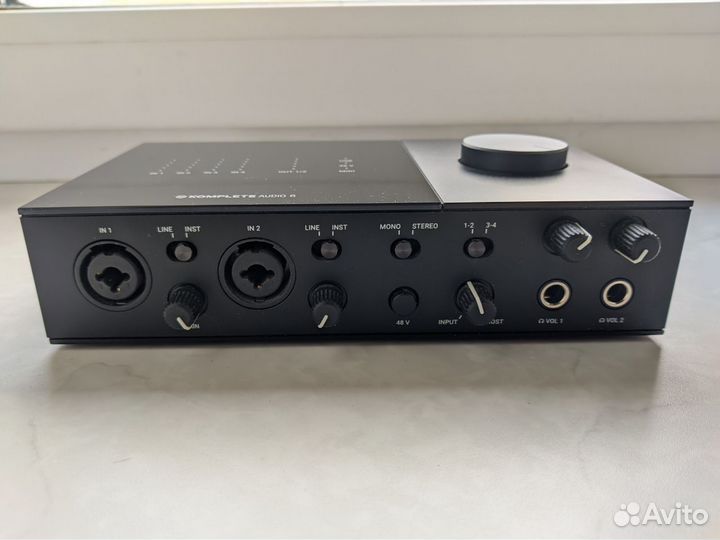 Звуковая карта Native Instruments Audio 6 MK2