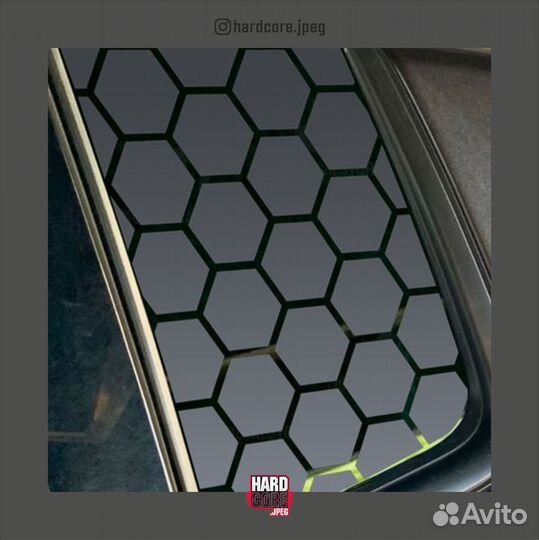 Наклейки на стекло автомобиля