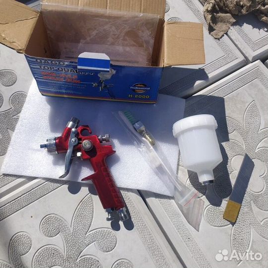 Мини краскопульт H2000 0,8