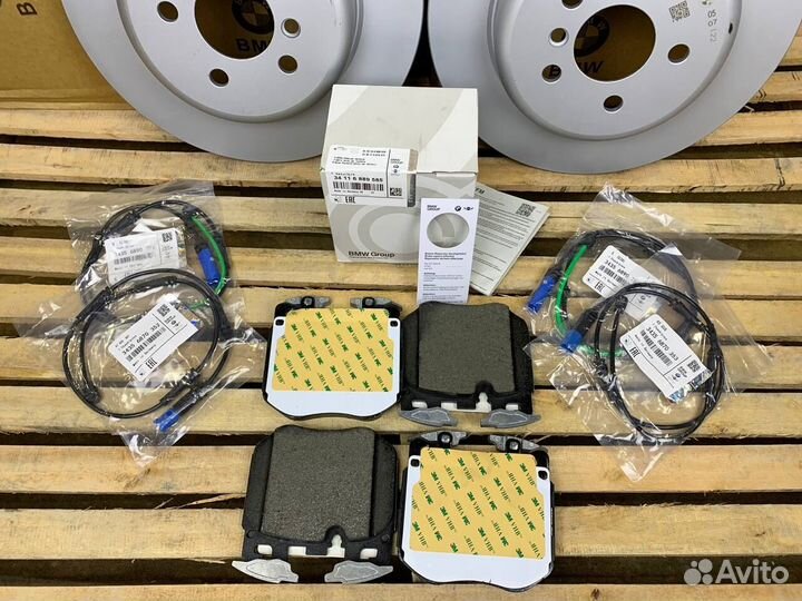 Тормозные колодки передние для BMW G30 G31 G32