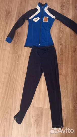 Спортивный костюм для зимних видов спорта