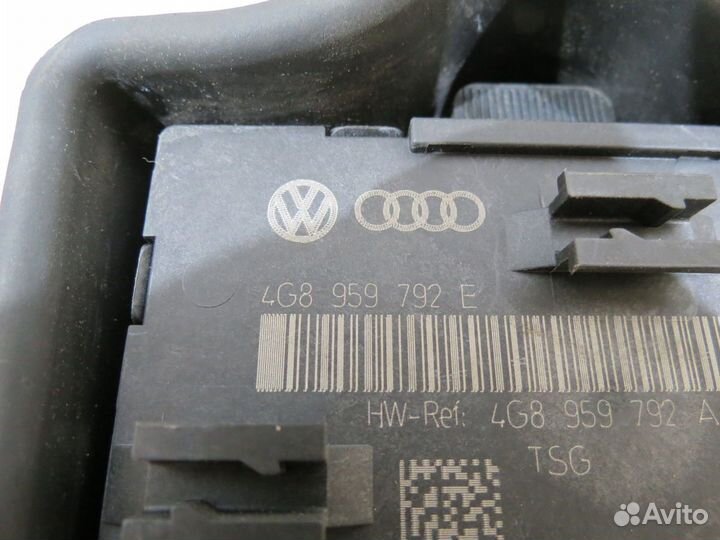 Блок комфорта передний правый Audi A7