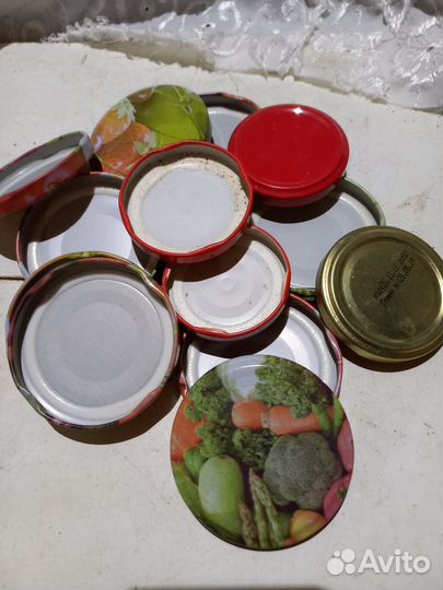 Банки, бутылки стеклянные с винтовой крышкой