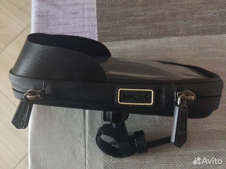 Влагостойкий чехол для телефона