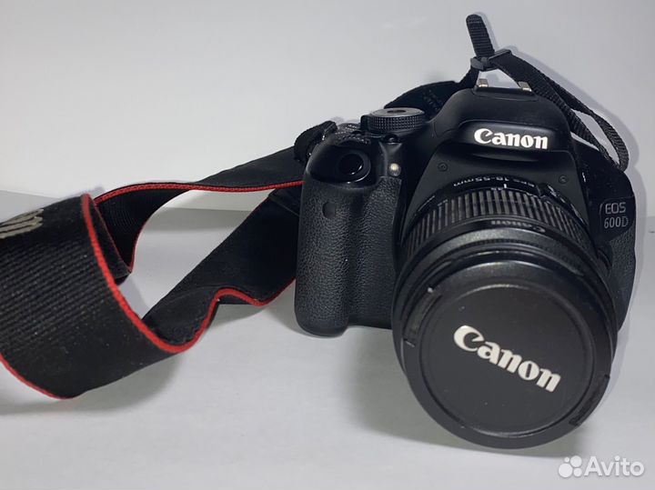 Зеркальный фотоаппарат canon 600d