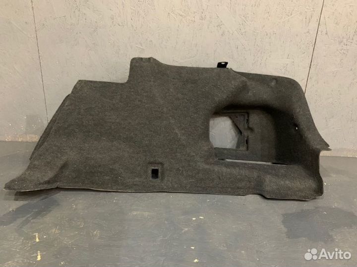 Обшивка багажника правая Bmw 550Ix F10 N63 2010