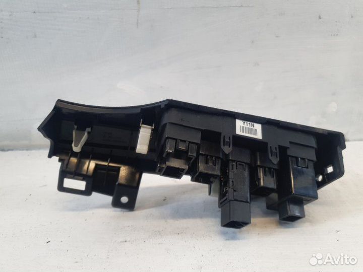 Кнопки прочие Kia Rio 3 G4FC 2012