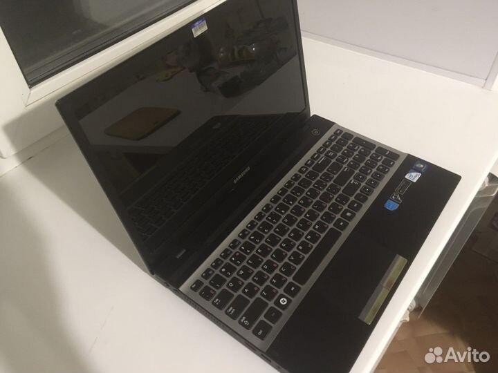Ноутбук Samsung np300v5a