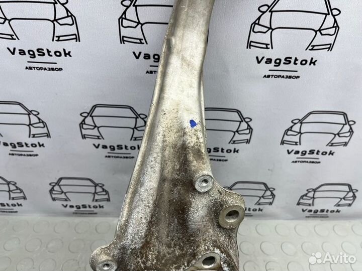 Кулак поворотный передний левый Audi Q5 8R cncd