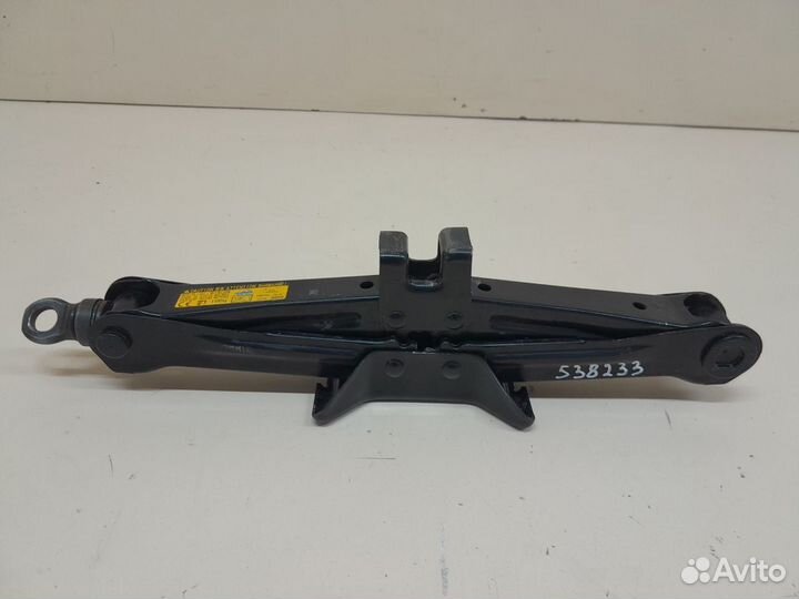 Домкрат Toyota Camry V50 2011-2017