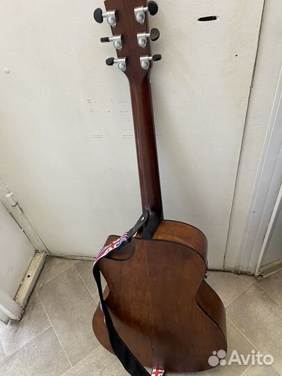 Гитара baton rouge v77