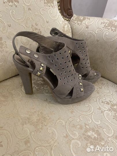 Босоножки Liujo