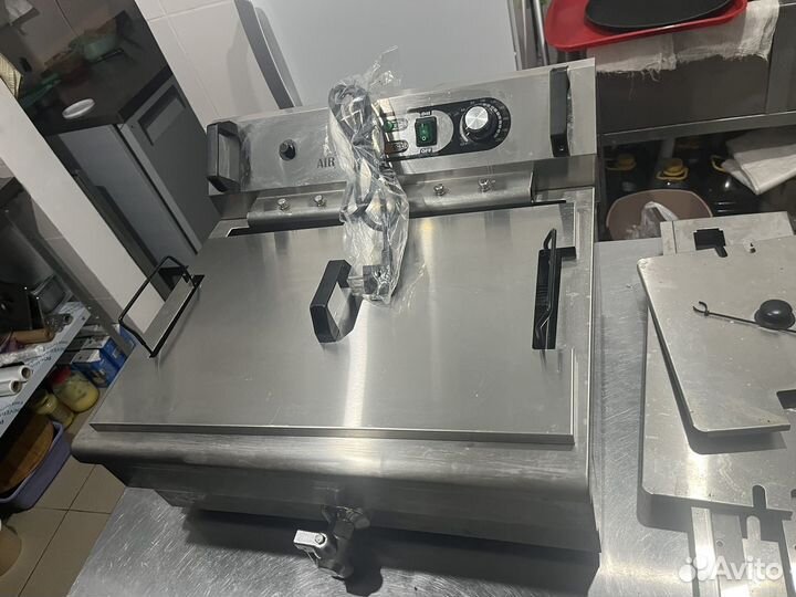 Фритюрница-чебуречница ec-6