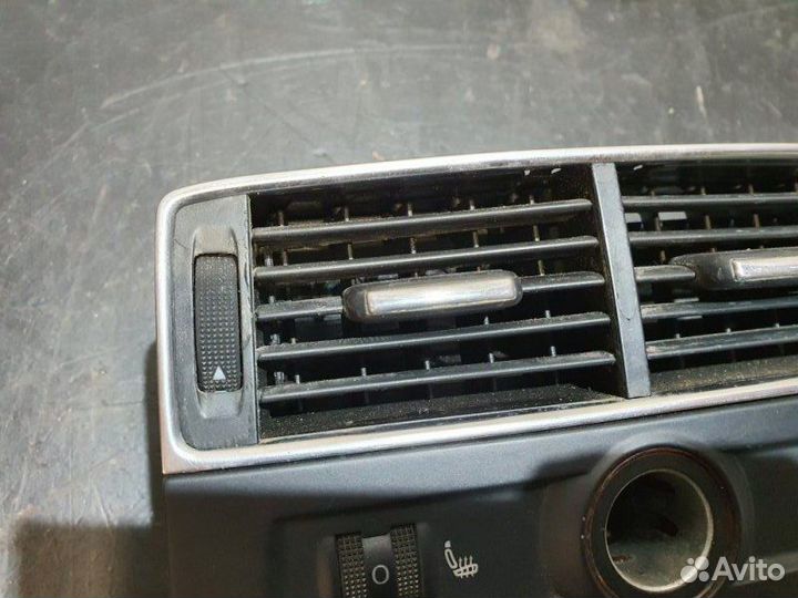 Воздуховод салона Audi S8 D3 BSM 2006