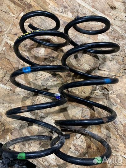 Пружина передняя Volvo V50 S40 B5254T 2008-2012