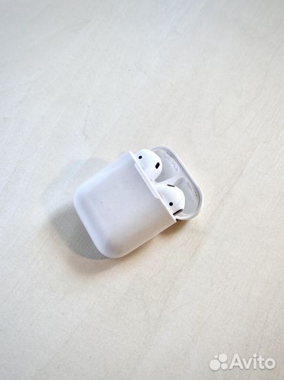 AirPods 2