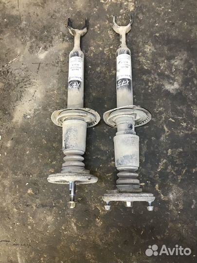 Стойки передние Audi A6 С5 1997 2.4 ALF МКПП