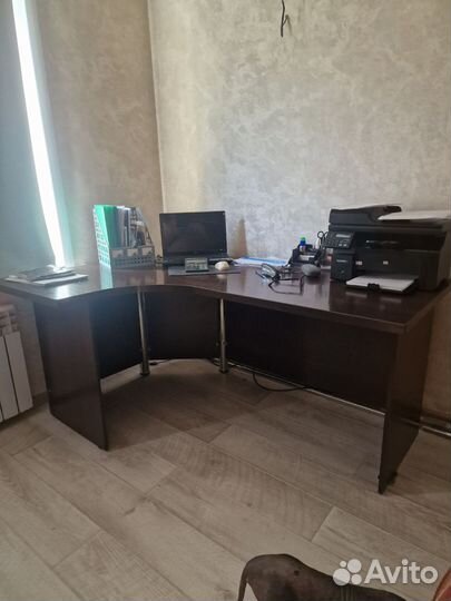 2 офисных стола