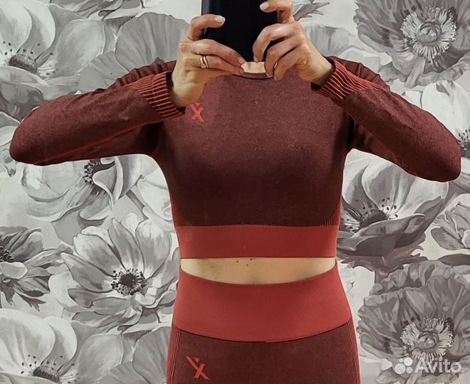 Костюм для фитнеса 44 (леггинсы и рашгард)