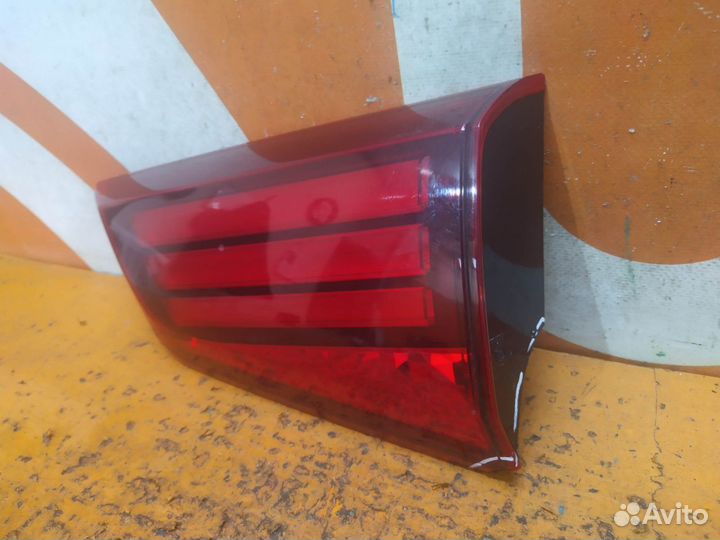 Фонарь внутренний правый Mitsubishi Outlander 3