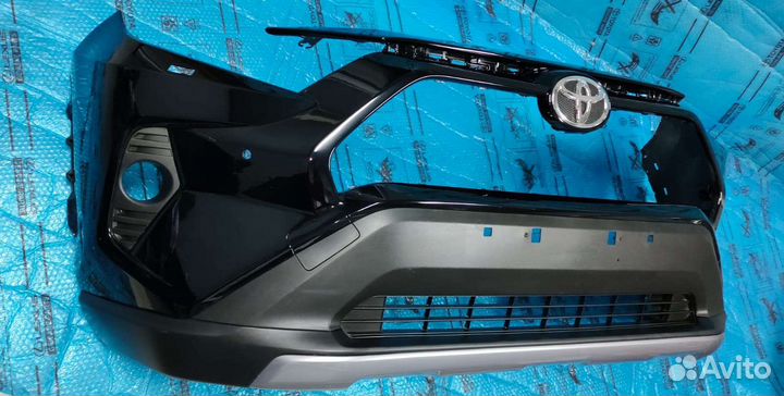 Передний бампер Тойота рав 4 -5 без дефектов 19-24