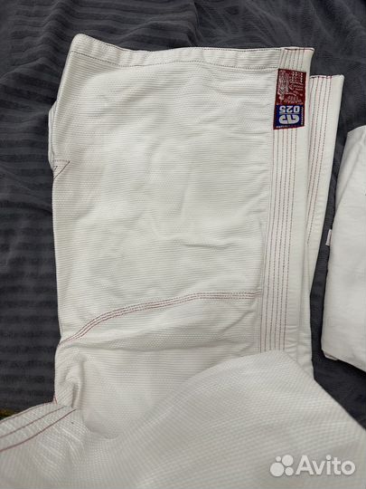 Новое кимоно для джиу джитсу А4