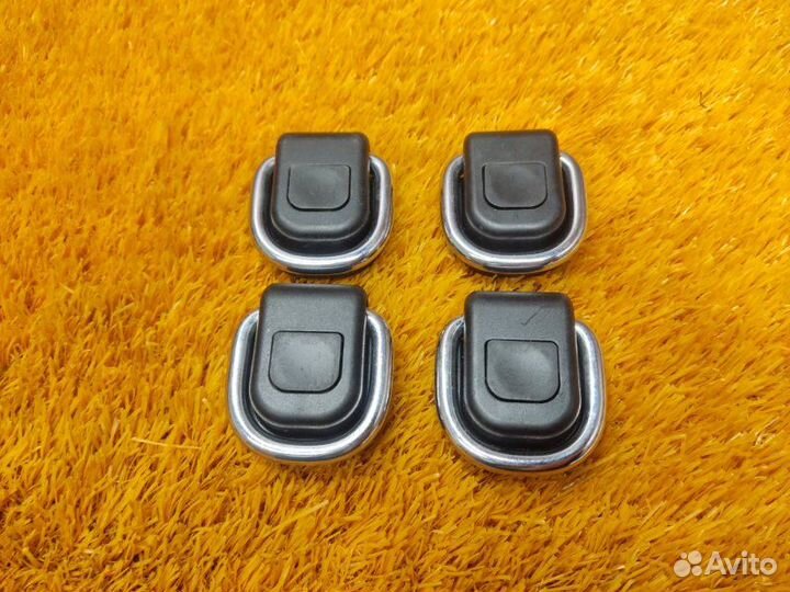 Крючки салона Bmw X3 E83 N52B25A 2010