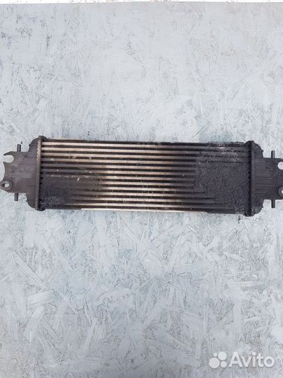 Интеркулер Рено Трафик 1.9 DCI 2004 г