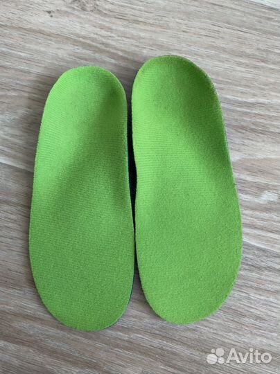 Ортопедические стельки детские новые