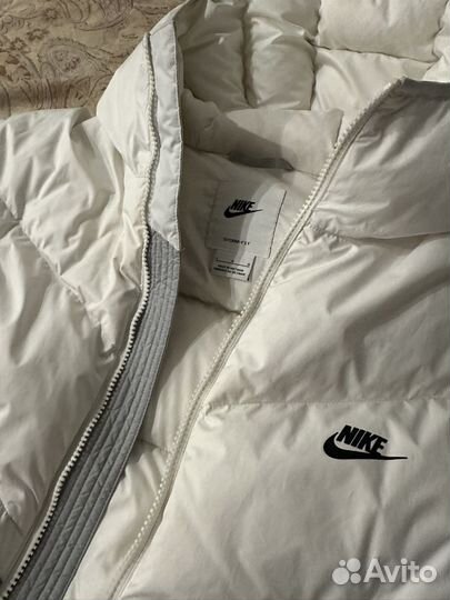 Куртка Nike Sportswear Storm-Fit Windrunner