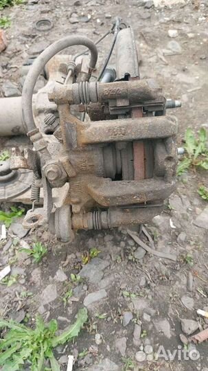 Опель зафира C суппорт тормозной