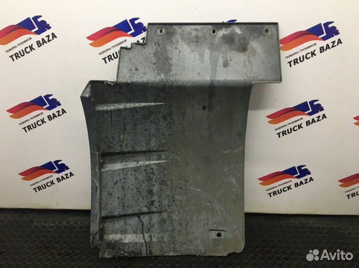 1796248 Подкрылок левый