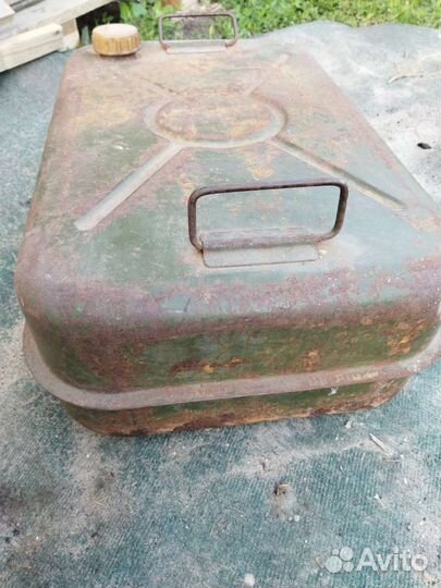 Канистра для бензина бу