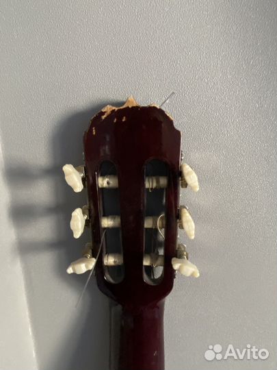 Классическая гитара шестиструнная