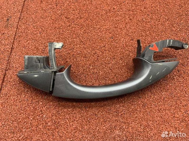 Ручка двери внешняя задняя левая Skoda Octavia A7