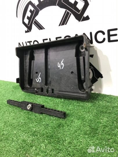 Площадка аккумулятора Mercedes E220 С238 654.920