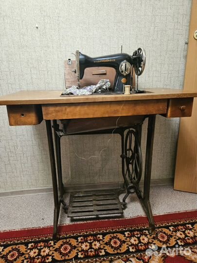 Швейная машинка бу