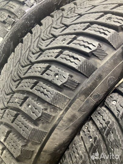 Michelin X-Ice North 3 205/60 R16