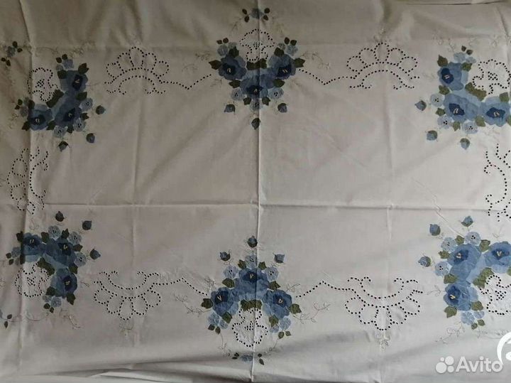 Скатерть и 6 салфеток, новая