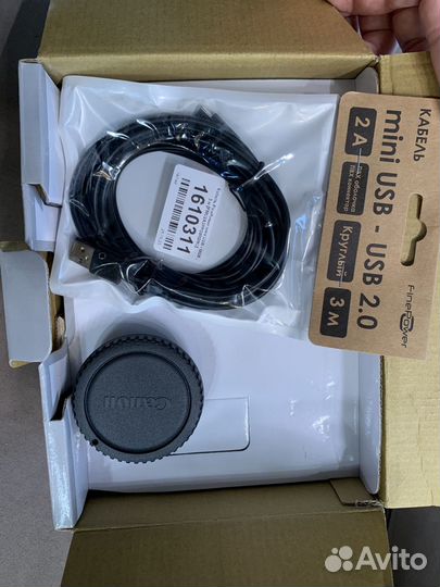 Фотоаппарат canon eos 2000d kit