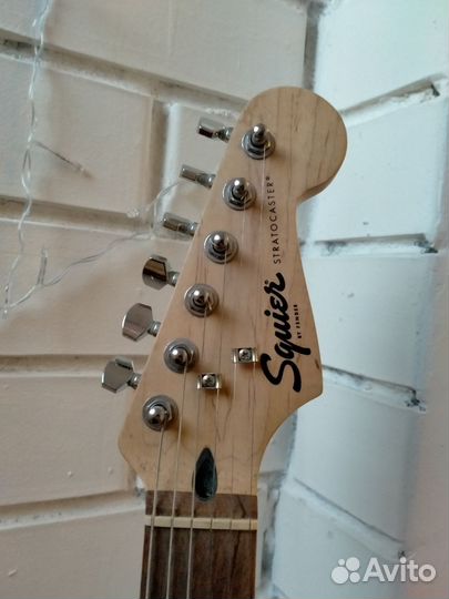 Электрогитара fender squier stratocaster HSS