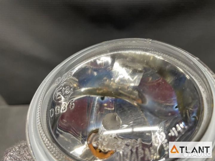 Туманка передняя правая toyota funcargo