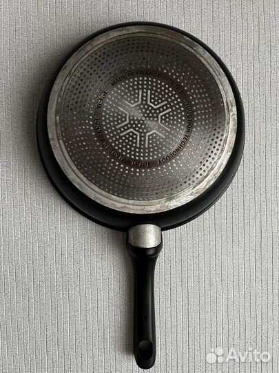 Сковорода Tefal Франция Unlimited 30 см