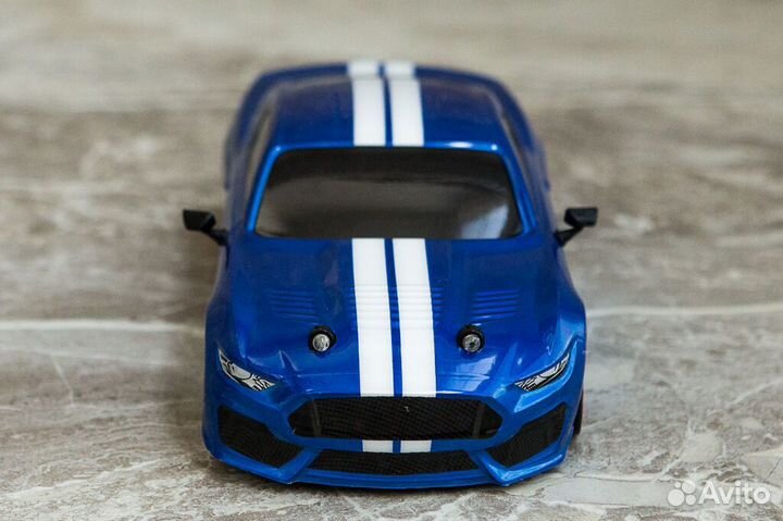 Дрифт машинка Ford Mustang 1:18 4WD