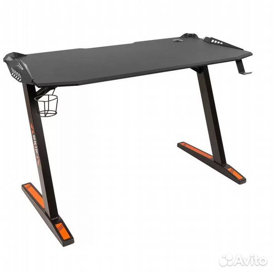 Игровой компьютерный стол
