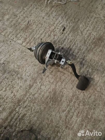 Вакуумный усилитель с педальным узлом Audi A6 C5