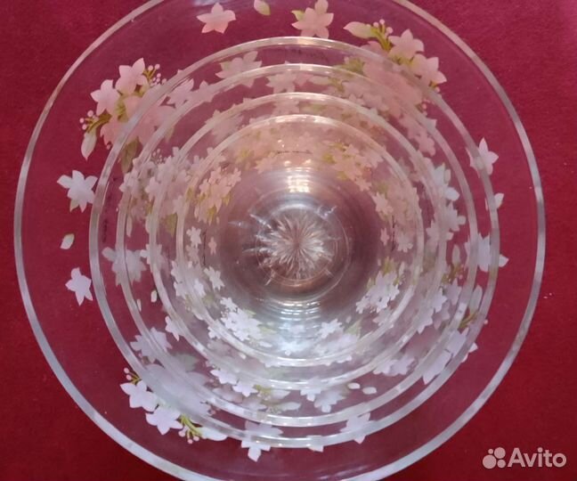 Салатники стеклянные с крышками