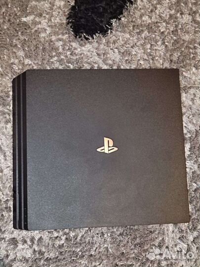 Sony playstation 4 pro 1tb CUH7208B (последняя)