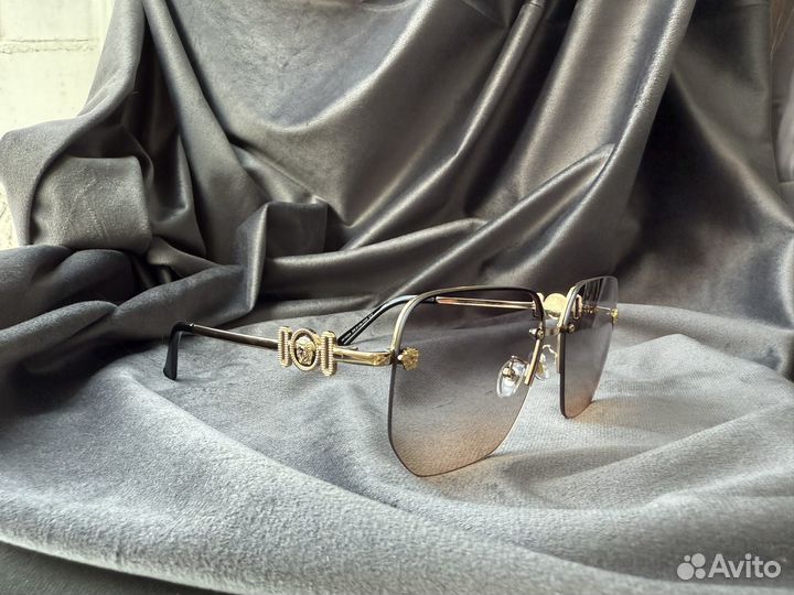 Солнцезащитные очки