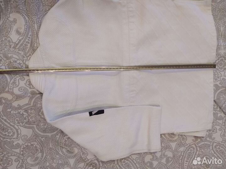 Кимоно Viking 1-й уровень (V4211-000). 120см